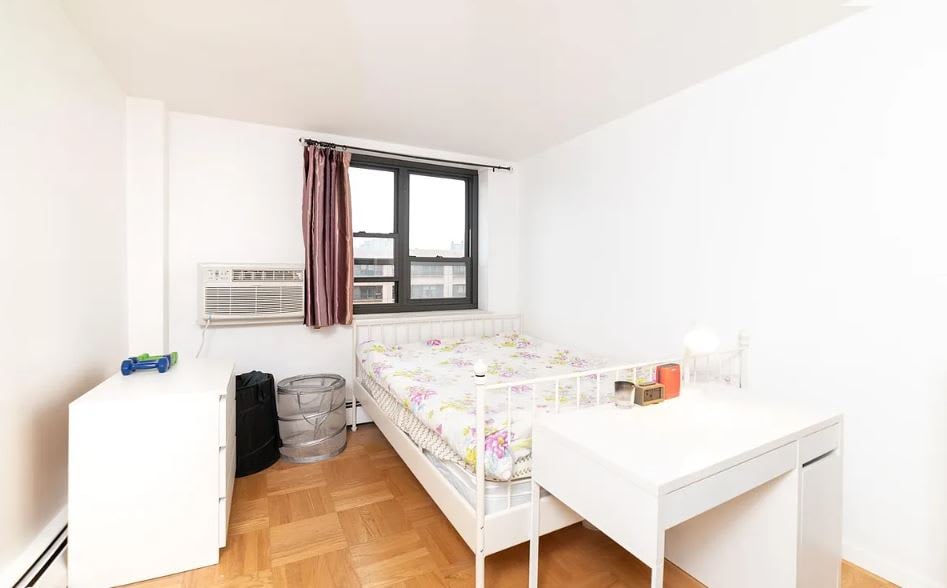 301 West 110th Street Unit: 8K