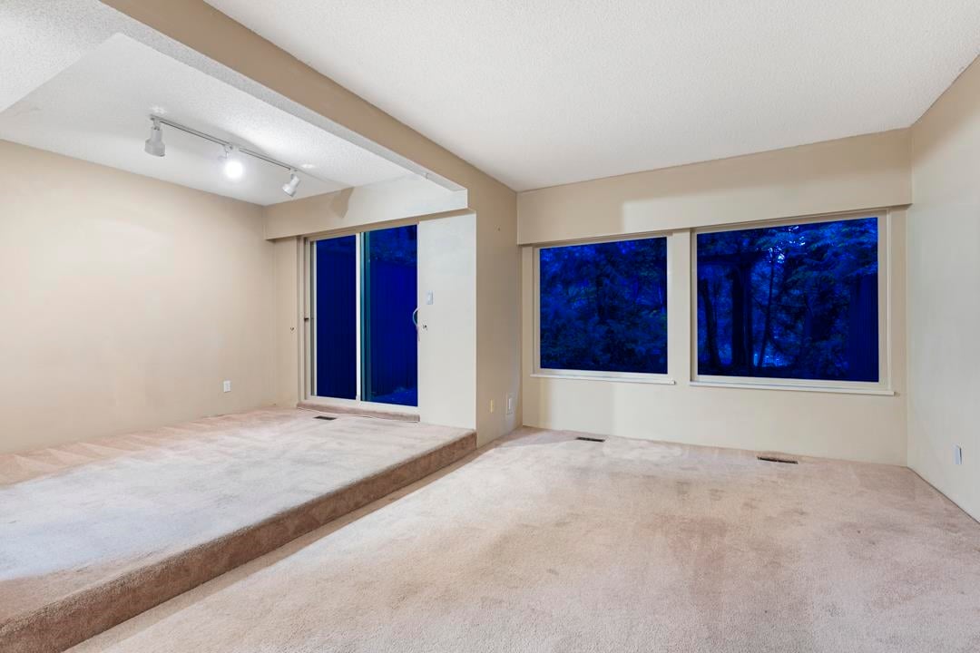 2082 Purcell Wy