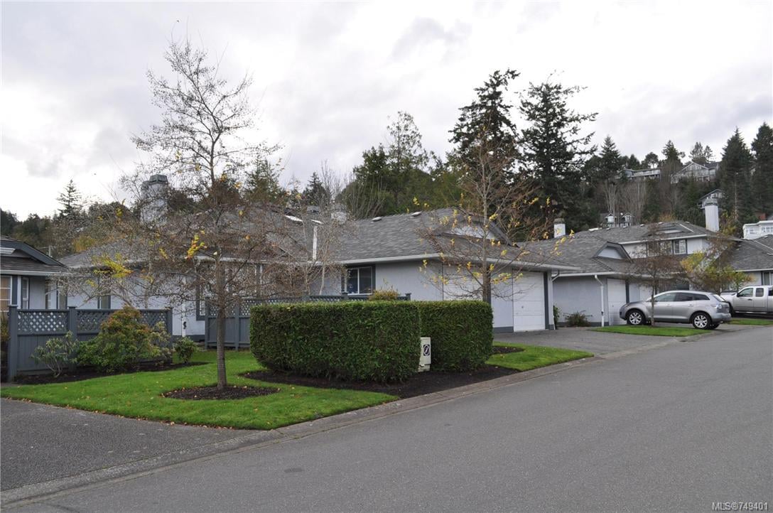 15-5110 Cordova Bay Rd