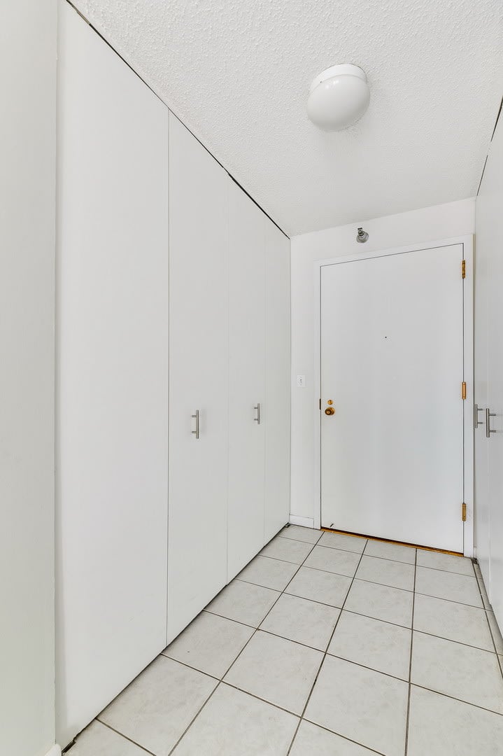111 W Maple Street # 2403