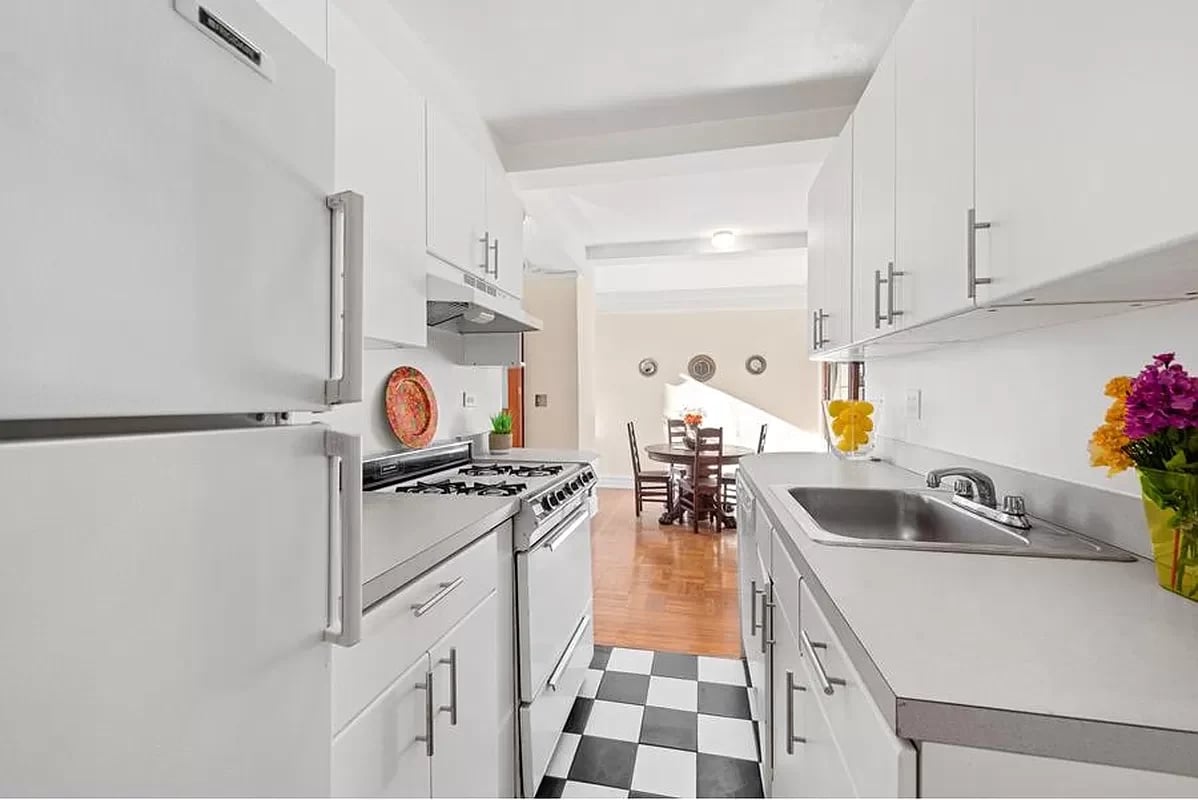 175 West 93rd Street Unit: 10F