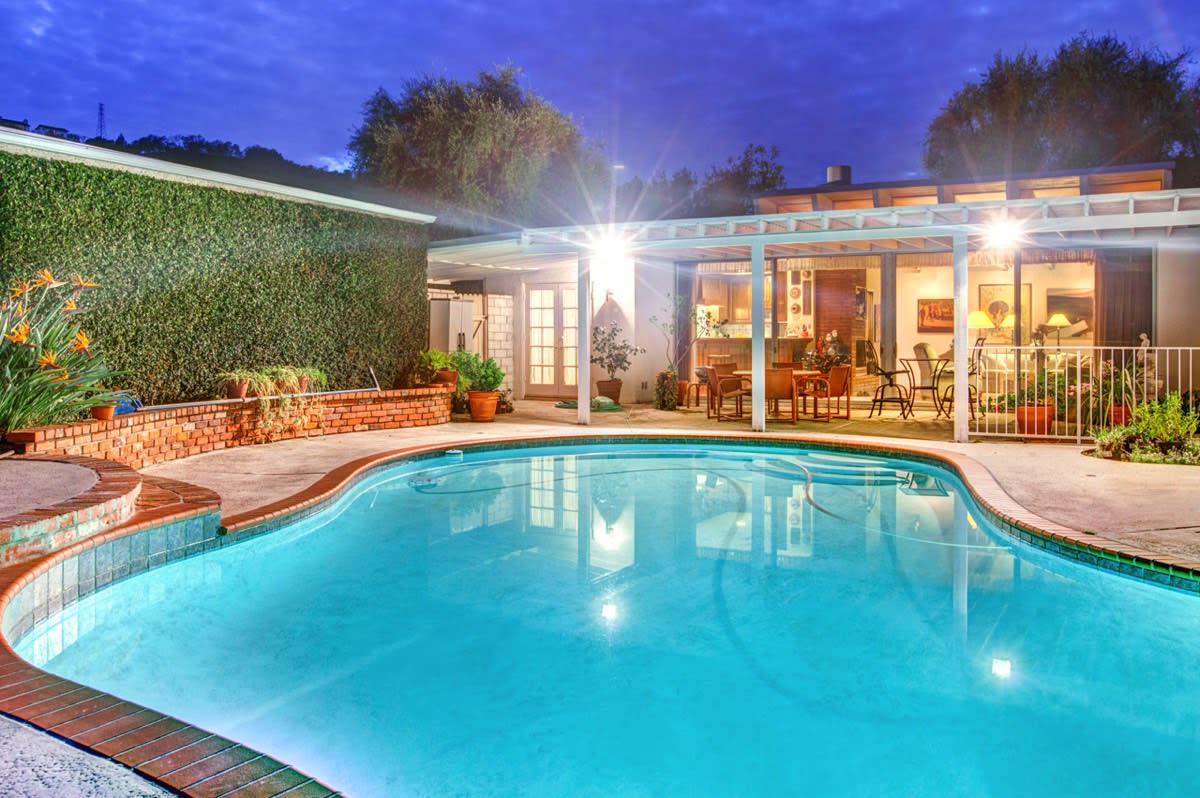 3106 Dona Emilia Dr Studio City, CA