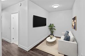 307-2461 Sidney Ave