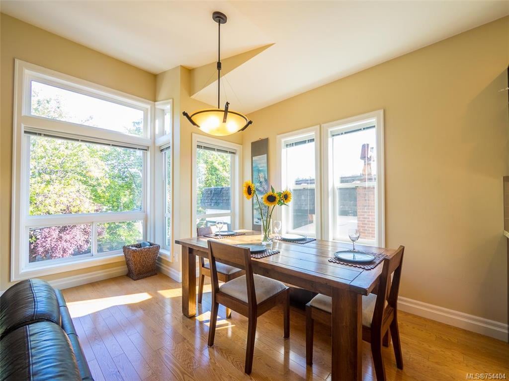 1-1827 Fairfield Rd
