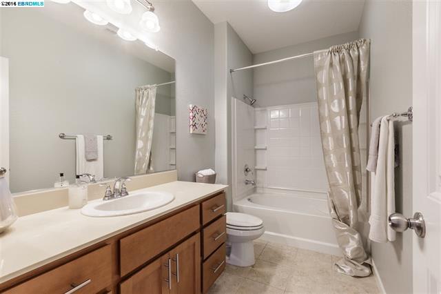 6279 Rocky Point Ct, Oakland, CA 94605