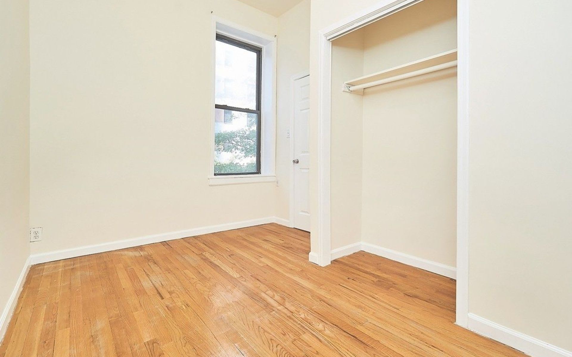 300 East 69th St, #2E