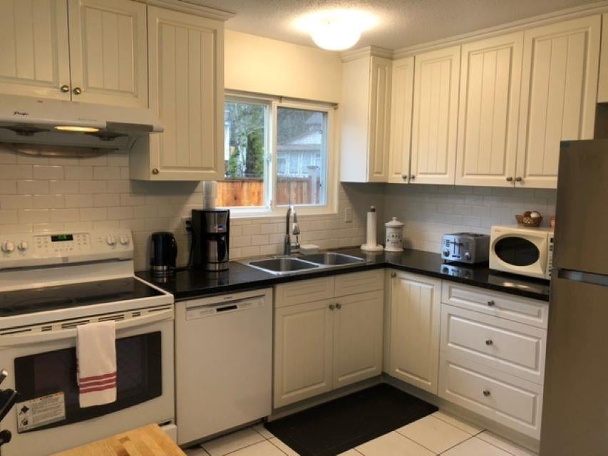 1299 Flynn Cres