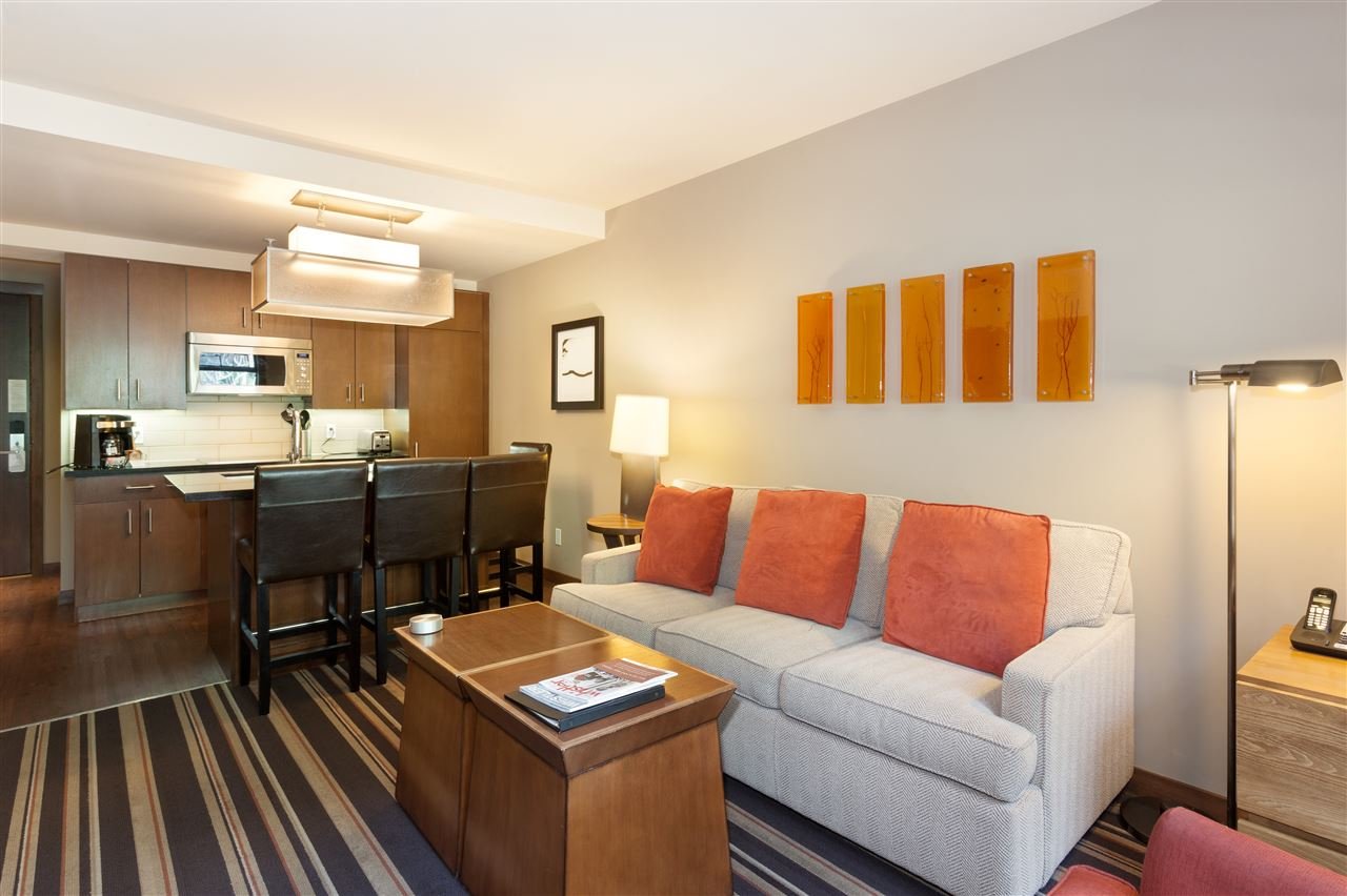 215D-2020 London Ln