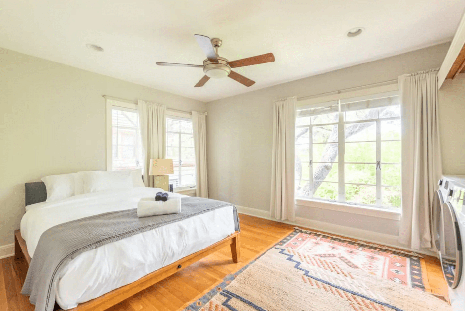 1500  Alta Vista