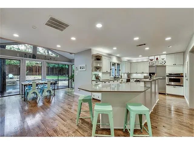 403 Bulian Ln