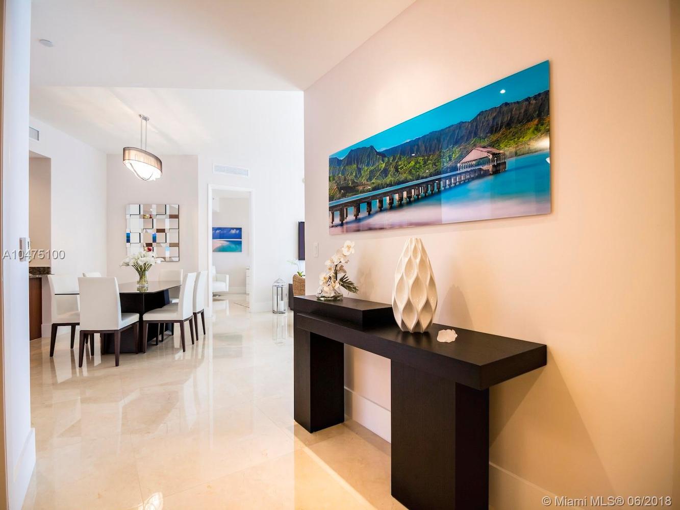 15811 Collins Ave, #1007