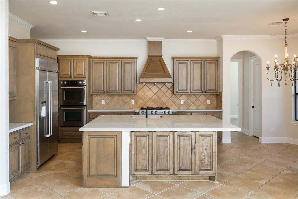3311 Prestwick Square