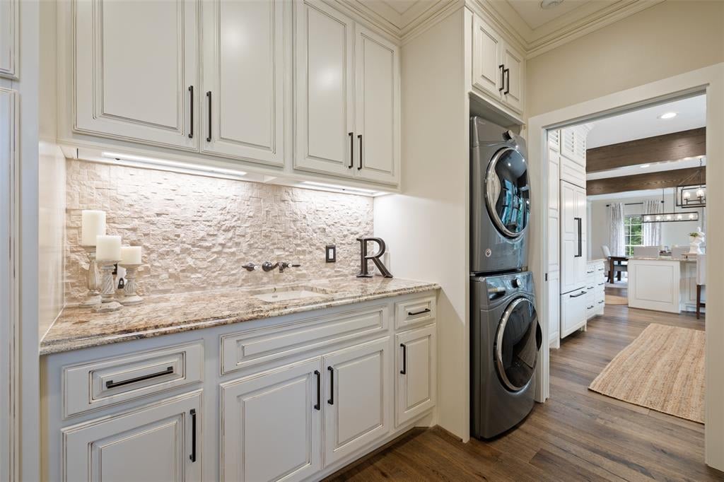 461 Piney Creek Rd Bellville, Tx 77418