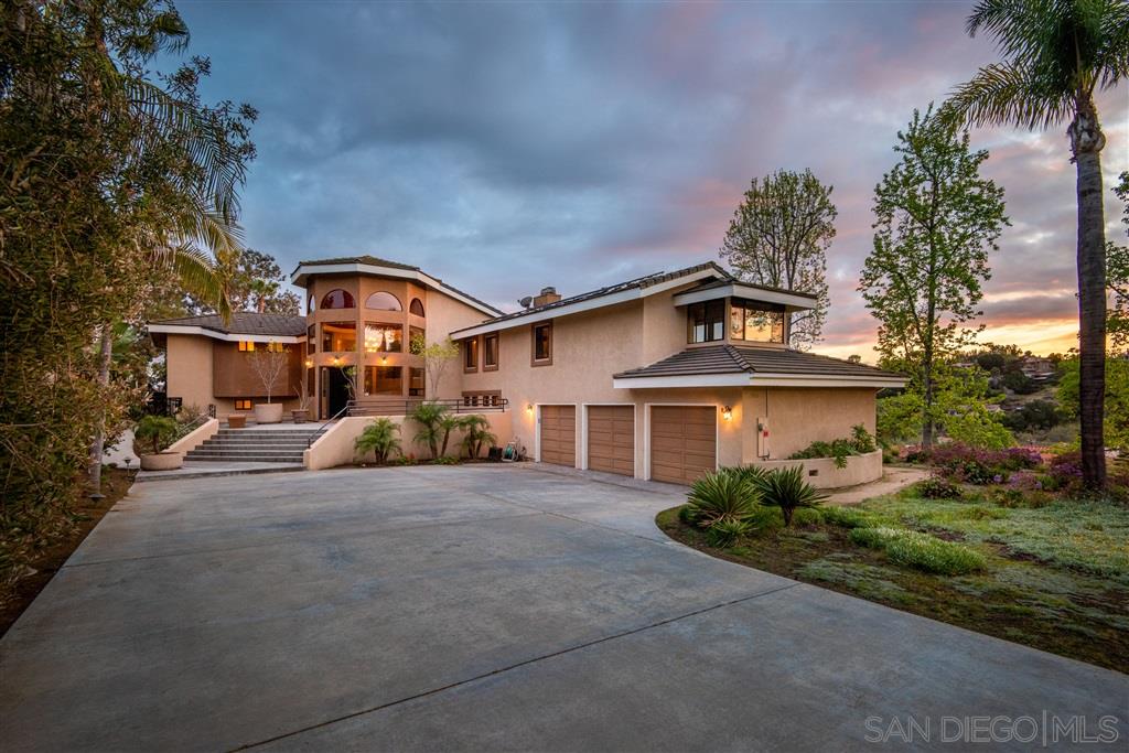 9769 Crimson Fire Court | Mount Helix