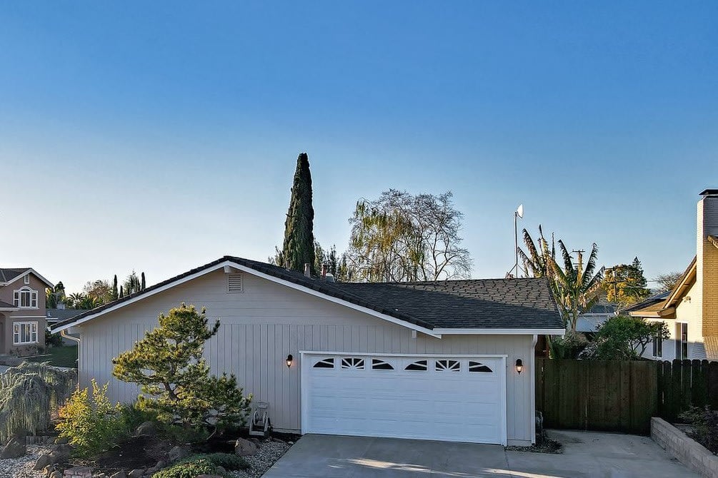 48006 Chann Ct