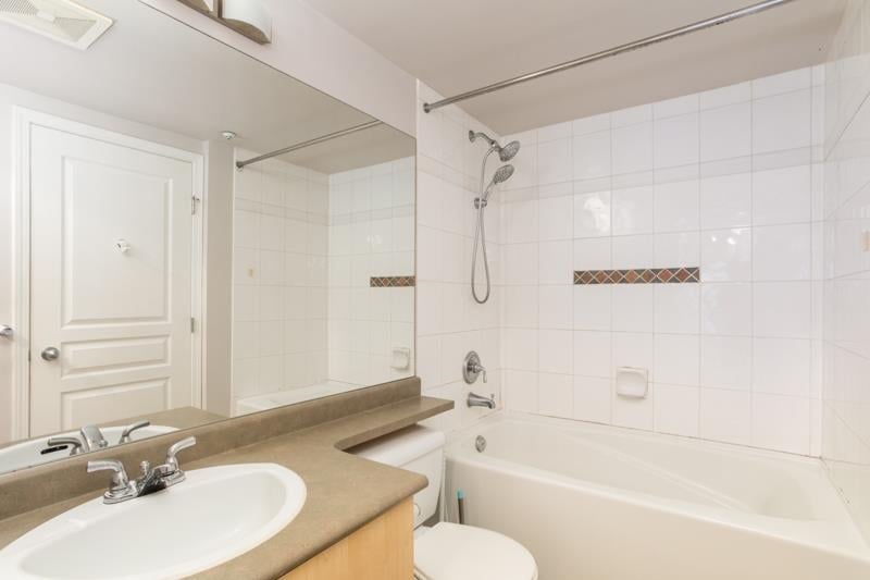 208-3235 W 4th Avenue, Vancouver