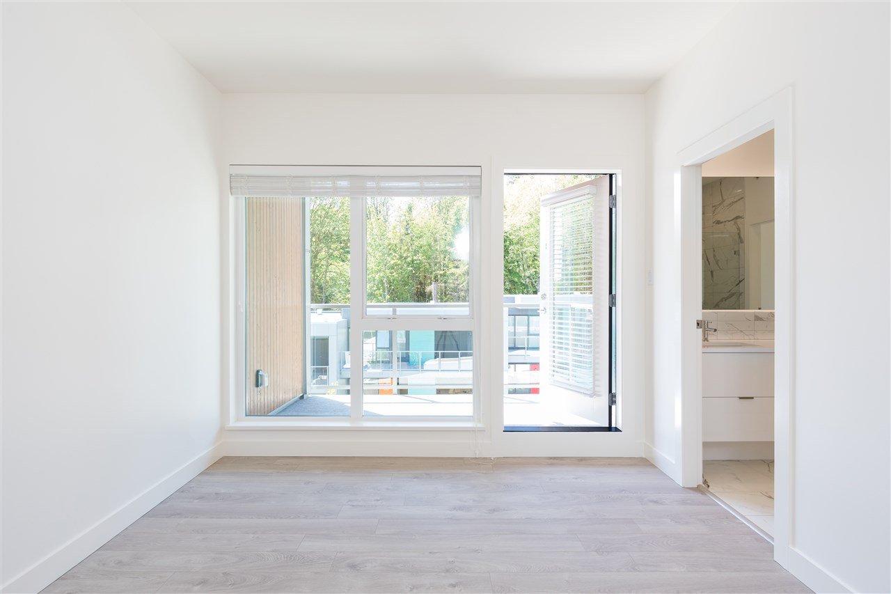 34-3596 Salal Dr