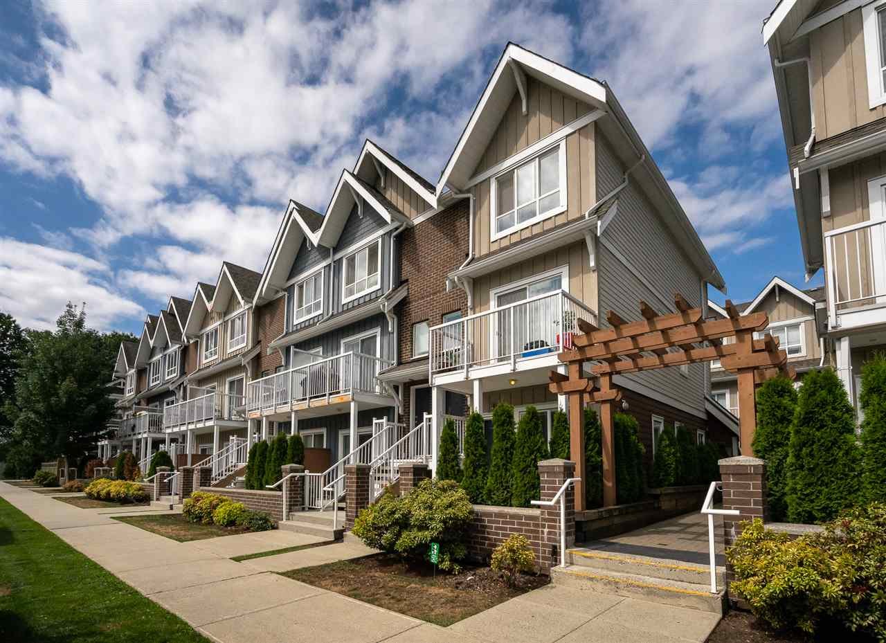 401-1661 Fraser Avenue, Port Coquitlam