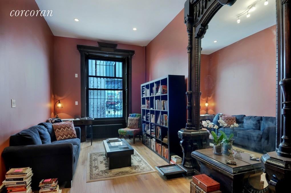 175 W 126th St