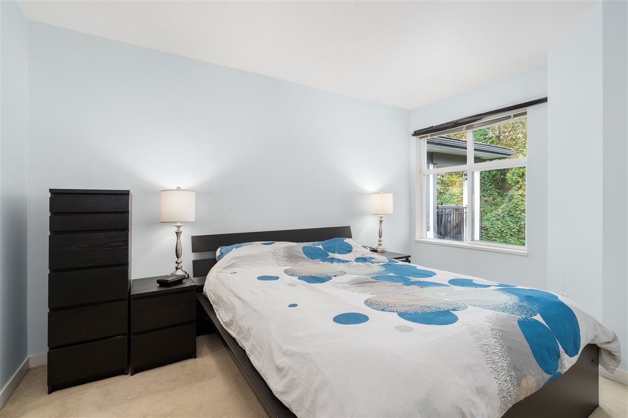 428-4833 Brentwood Dr