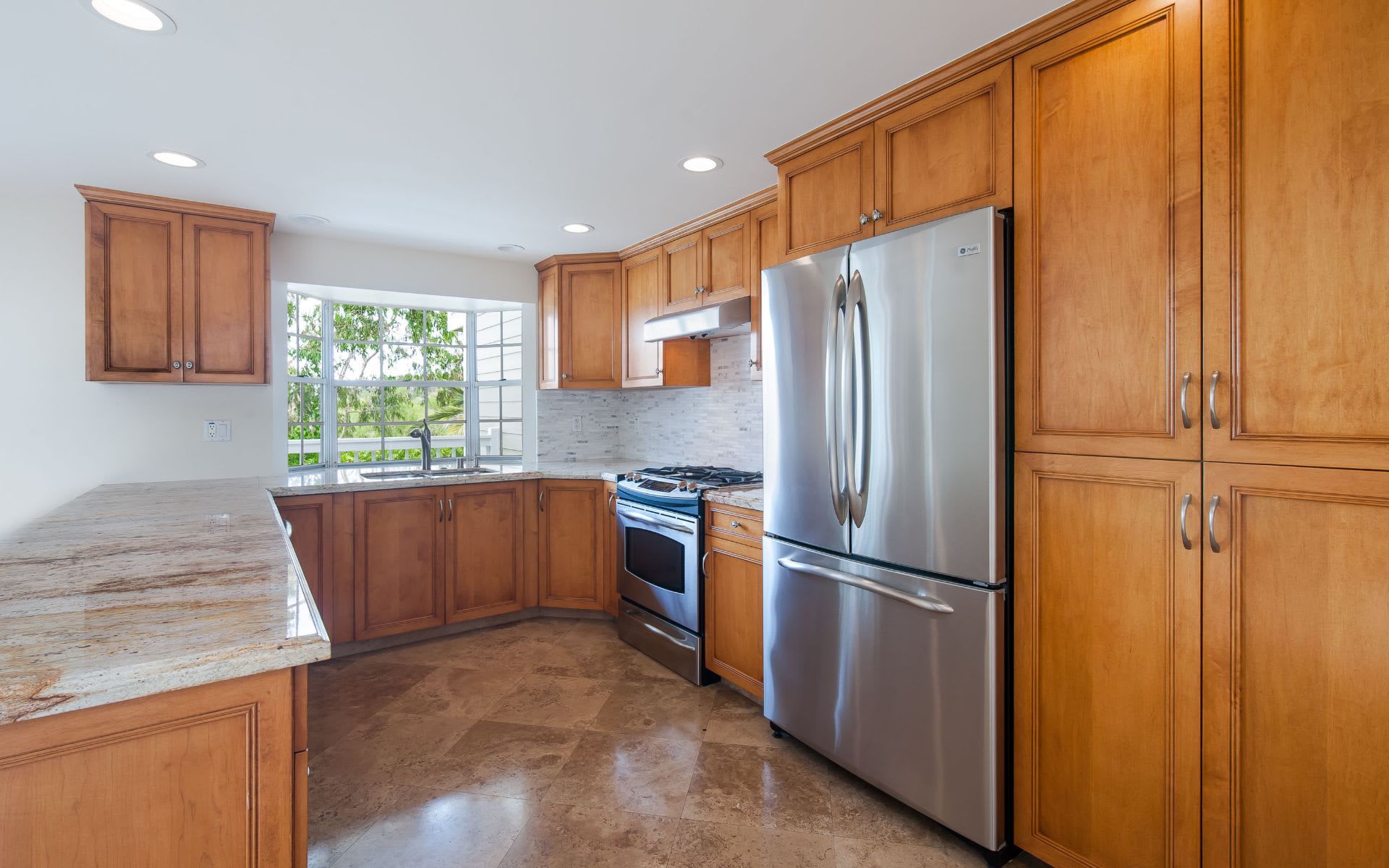 2756 Hillview Drive