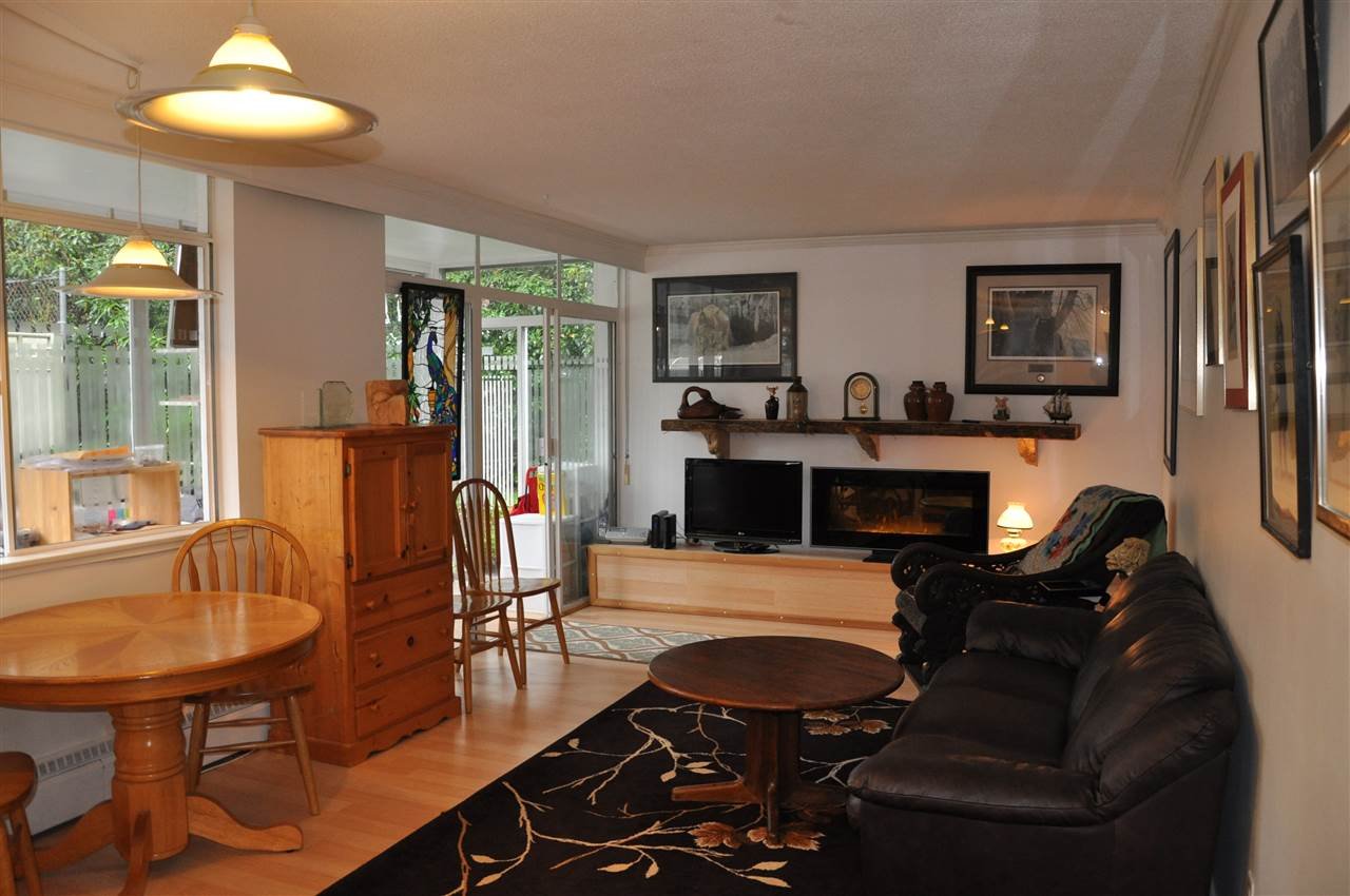 110-1425 W Esquimalt Ave
