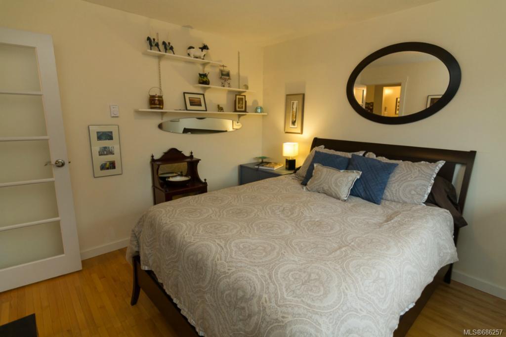 14-933 Admirals Rd