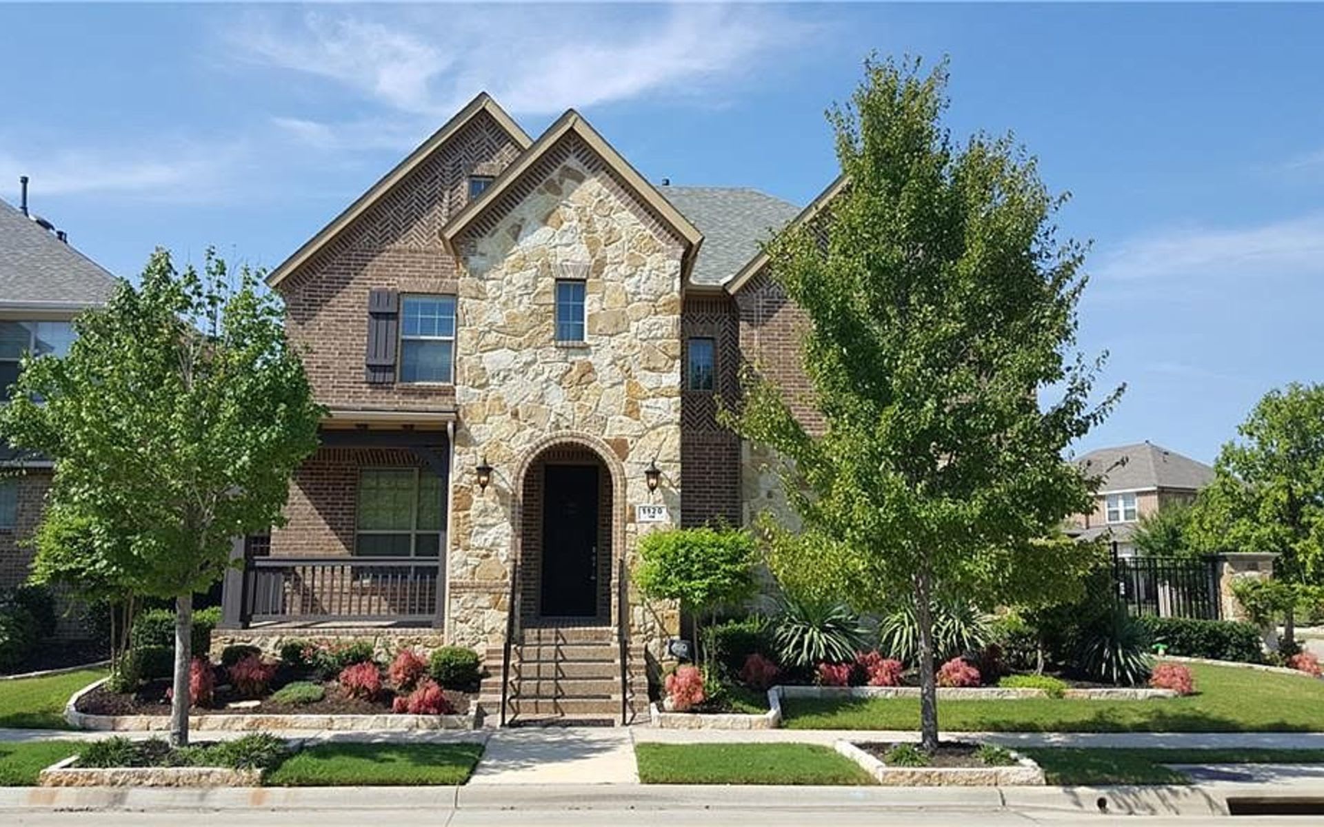 1120 Autumn Mist Way