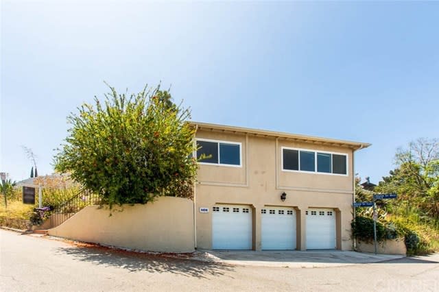2381 E Allview Ter