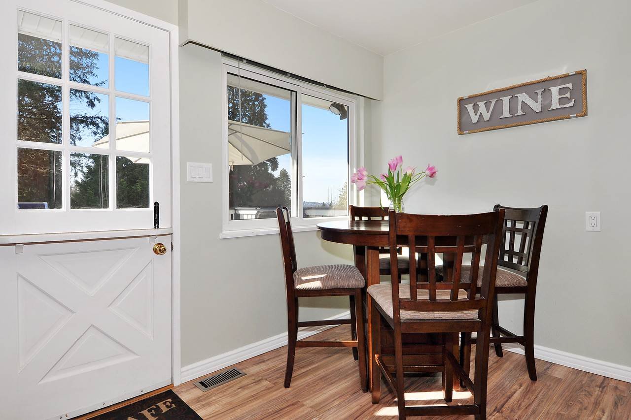 3182 Strathaven Ln