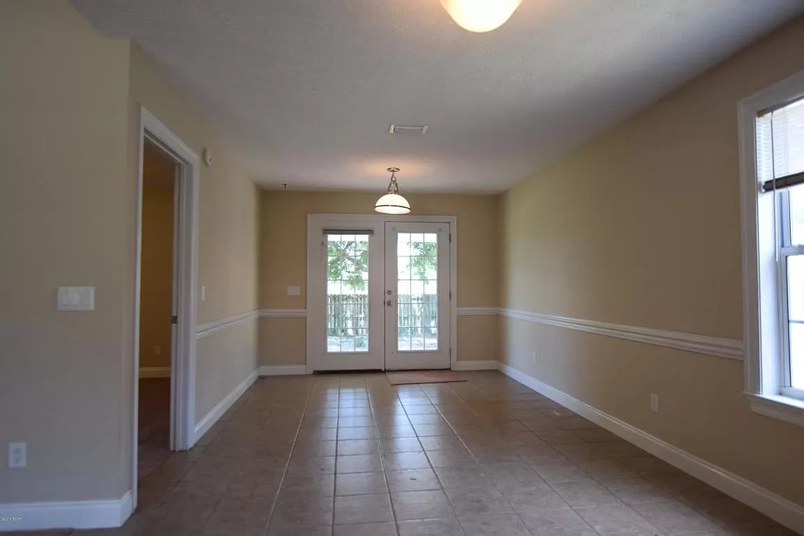 1804 Glencoe Drive