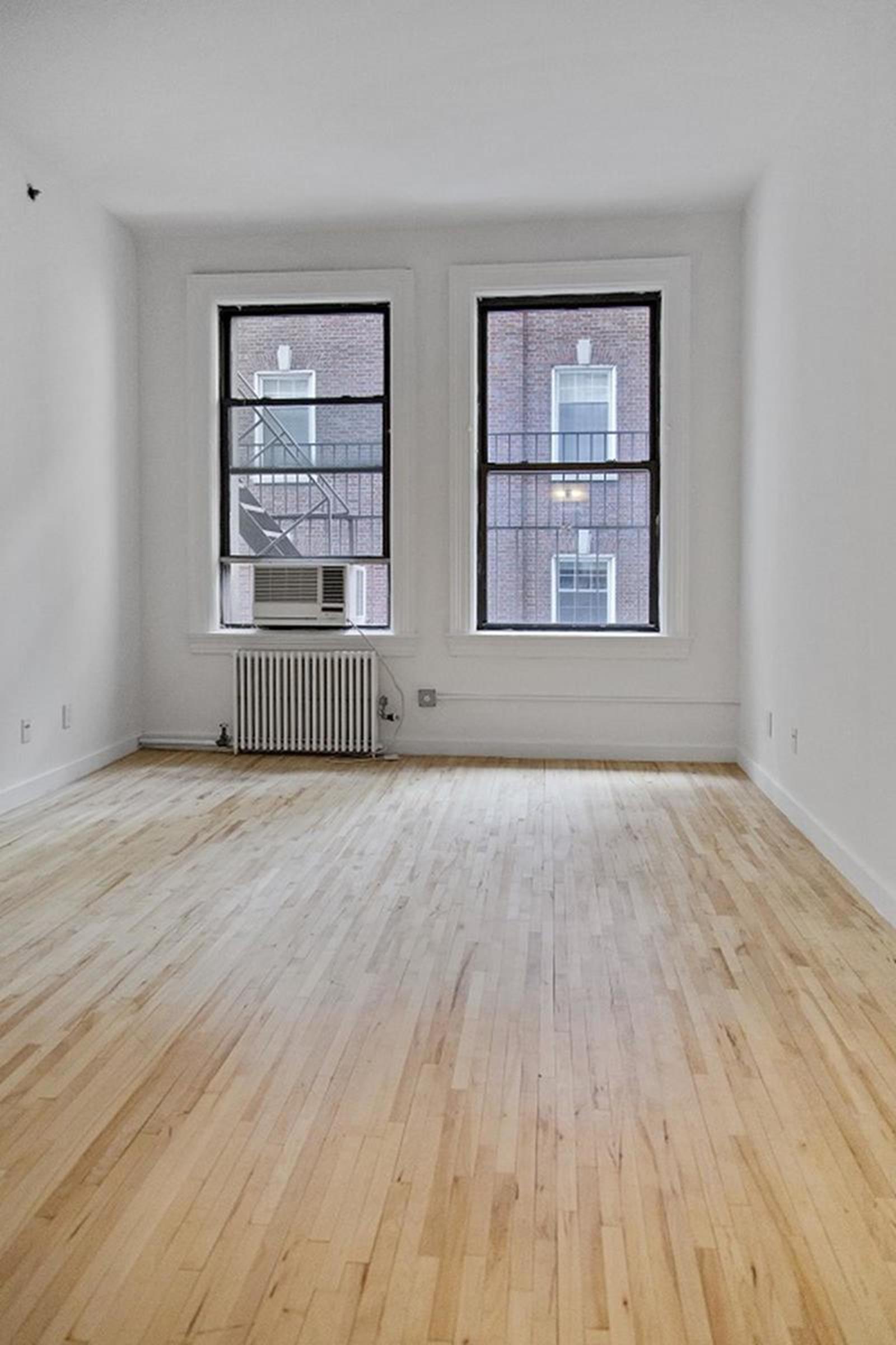 135 William Street, Apt 3-FLR