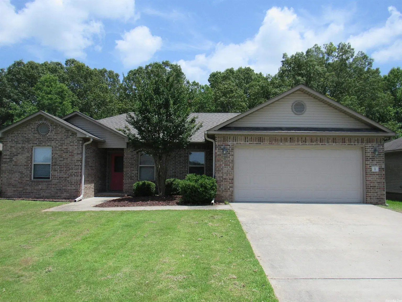 31 Castleton Dr
