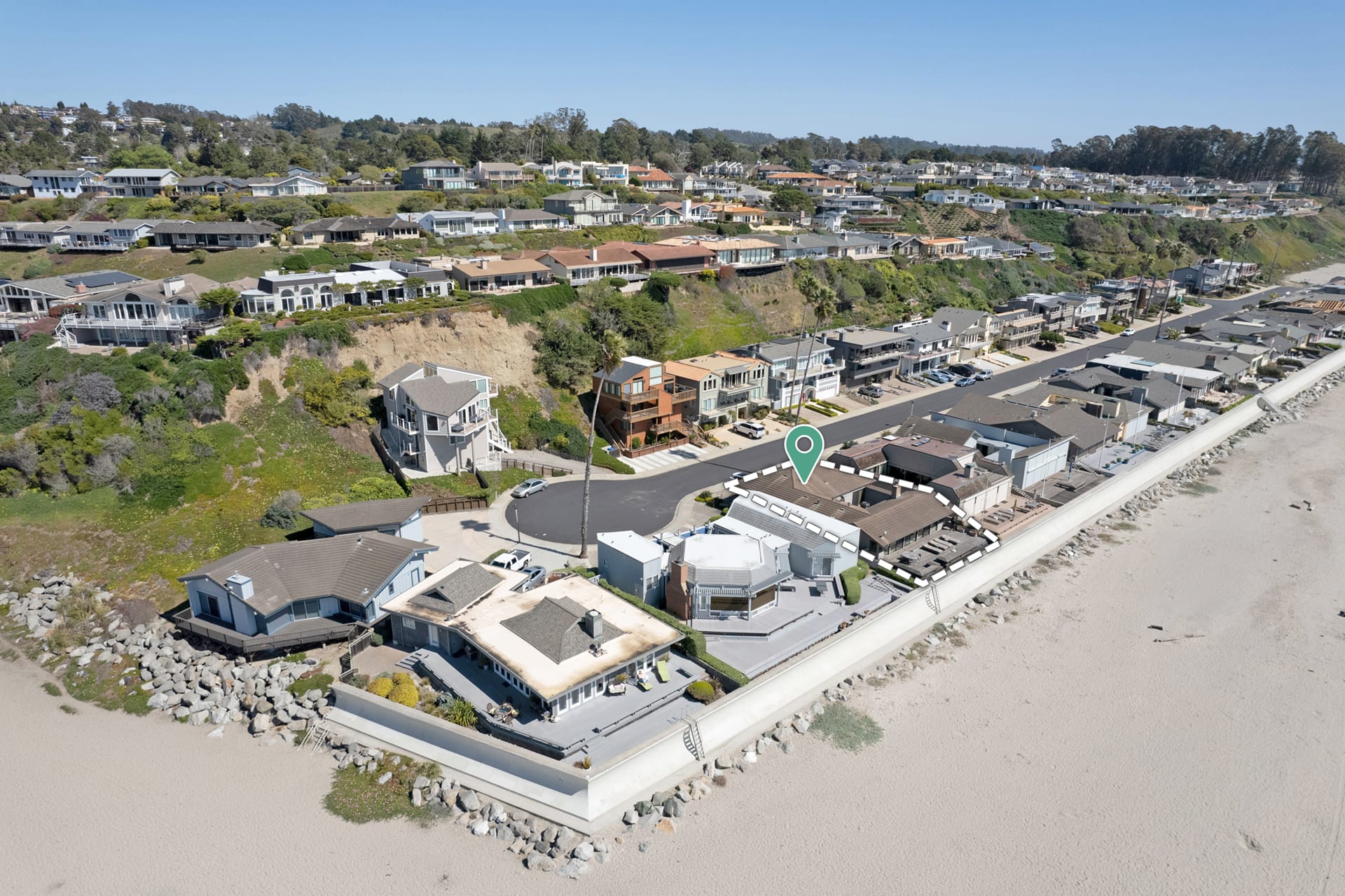 Luxurious Beachfront Living - 760 Via Gaviota