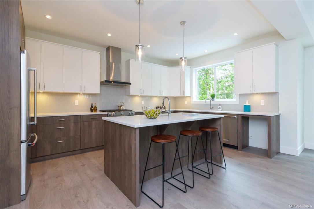 3516 Paperbark Cres