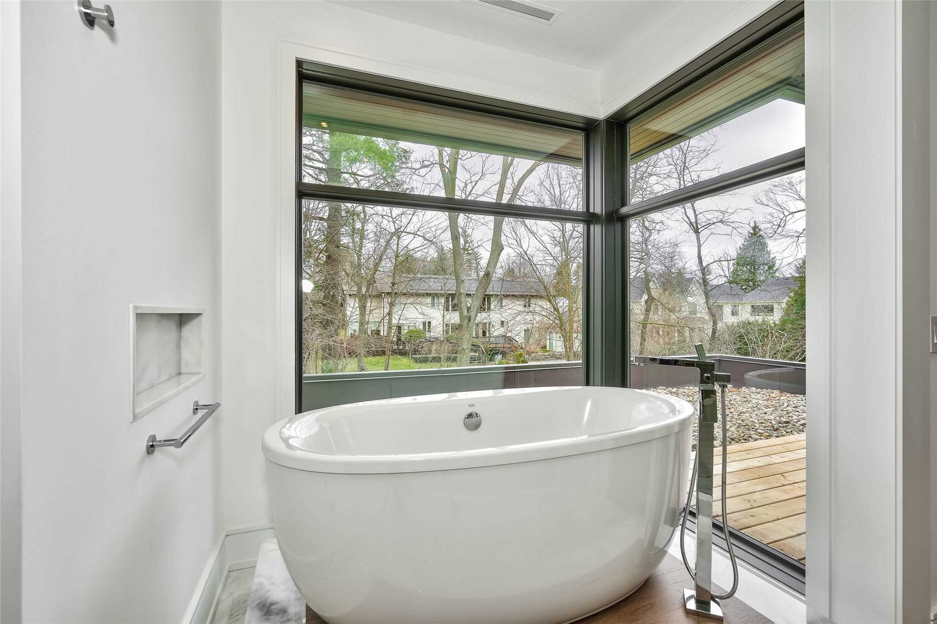 209 Maplewood Rd