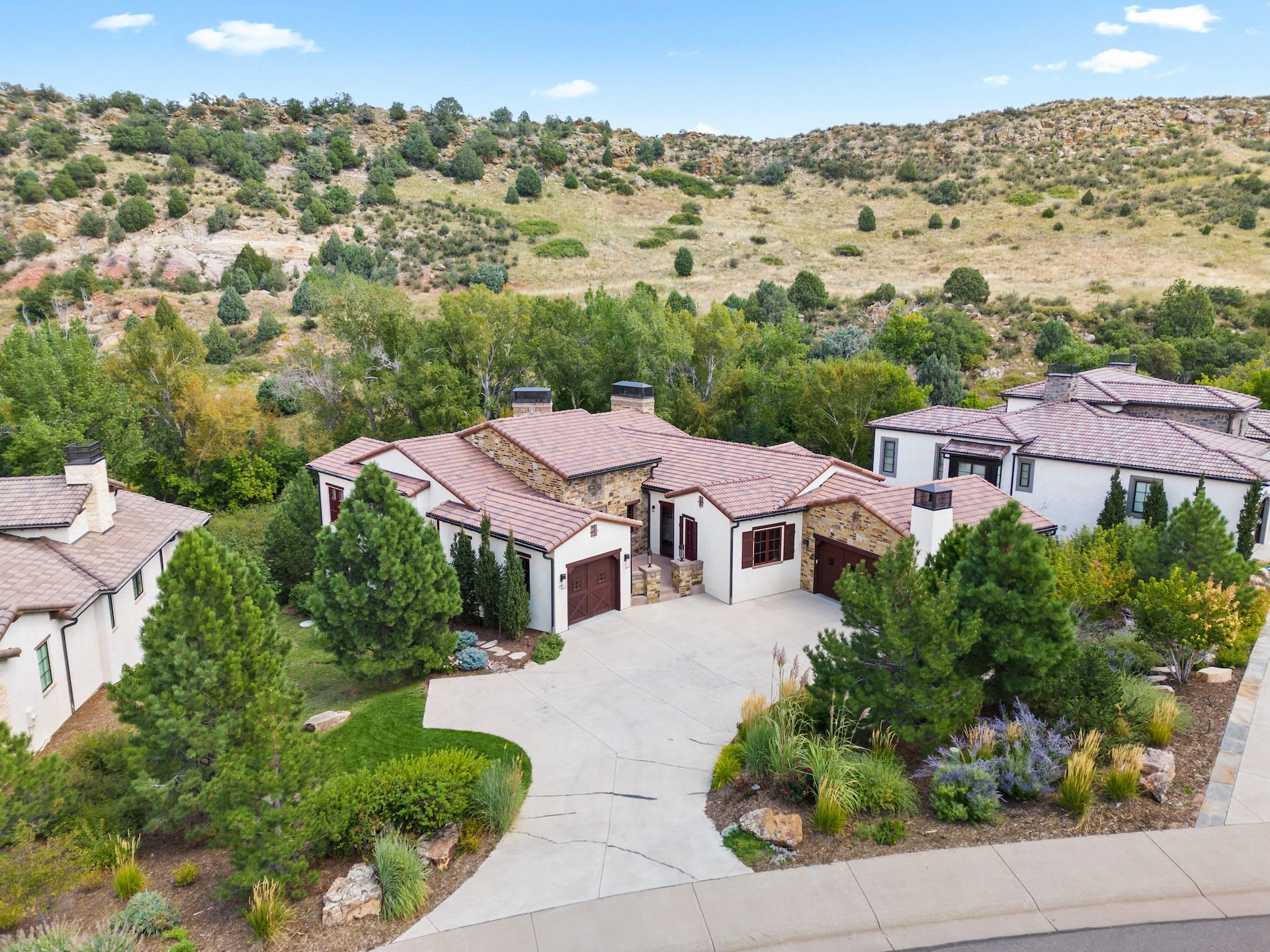 8342 Raphael Lane