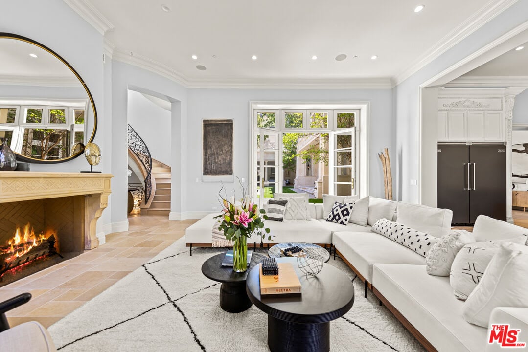 Grandeur Oasis