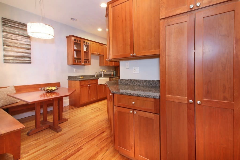 116 Pleasant St, Unit 3