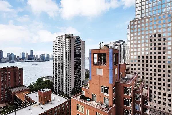 225 Rector Place, Apt PH-1A
