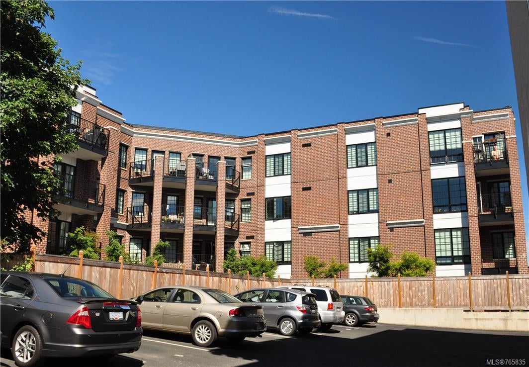309-1011 Burdett Ave