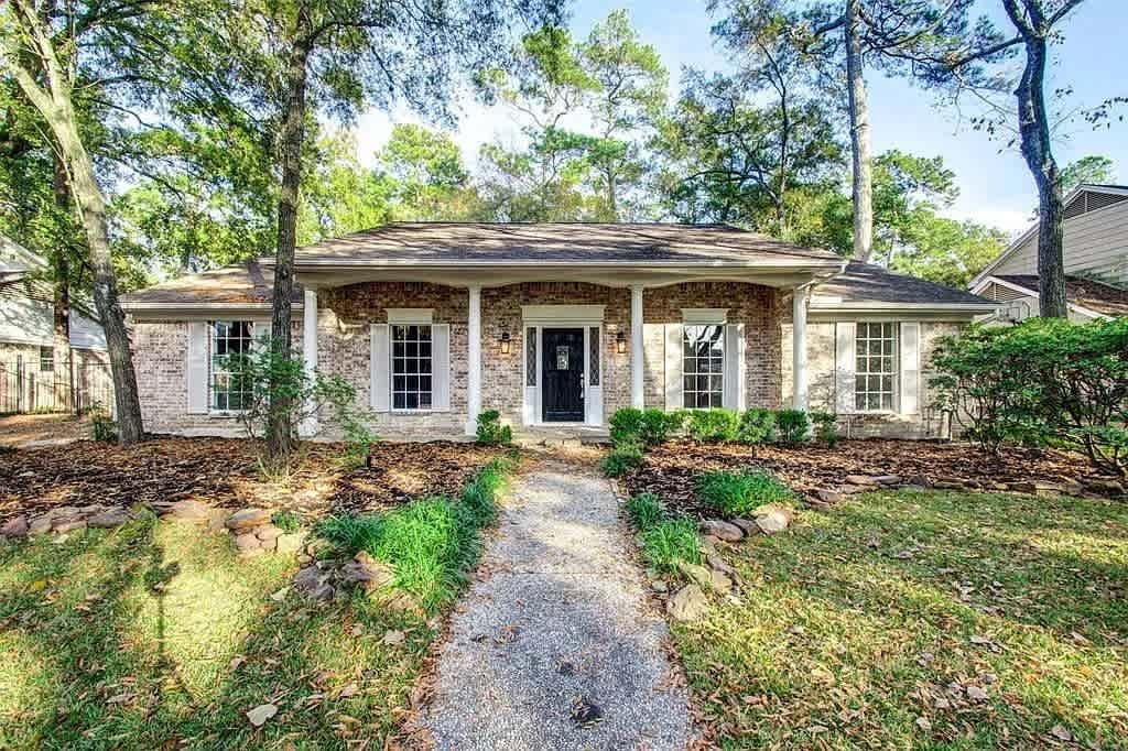 738 Langwood Dr