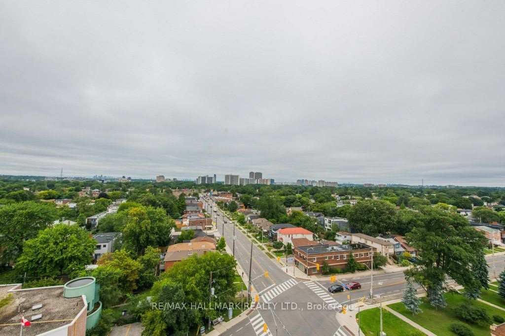 YORKVILLE LUXURY PENTHOUSE 