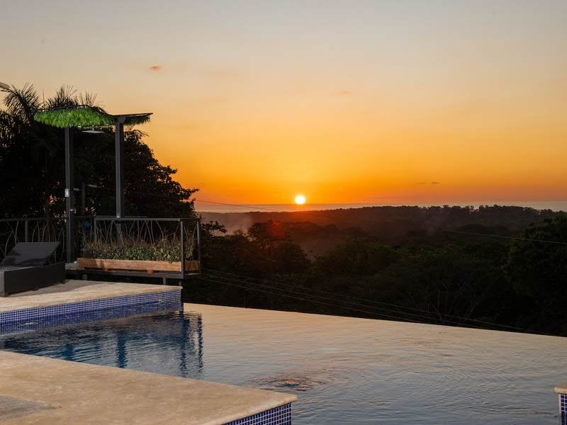  Casa MK, a stunning 5-bedroom Ocean View Home
