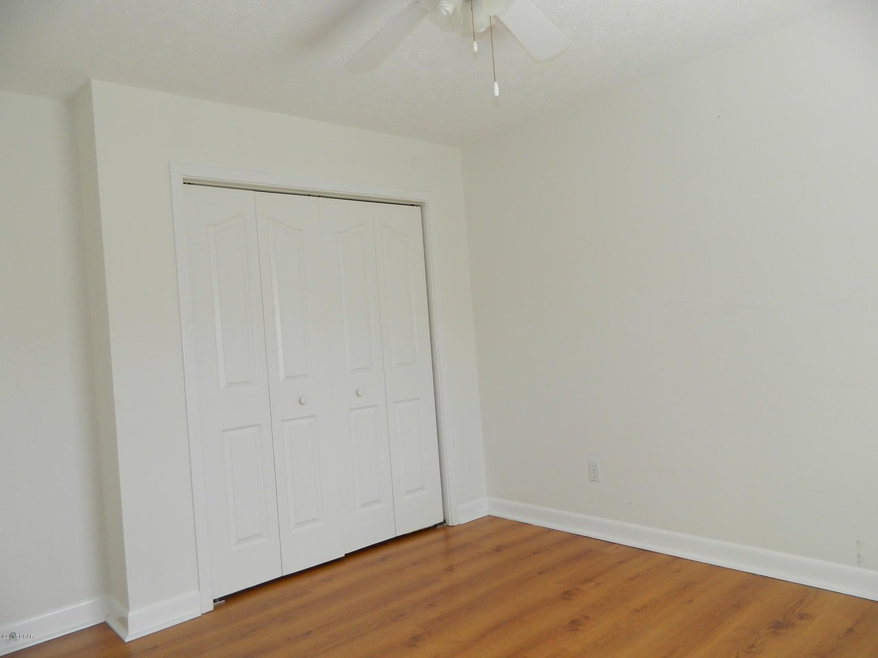 145 GLADES TURN