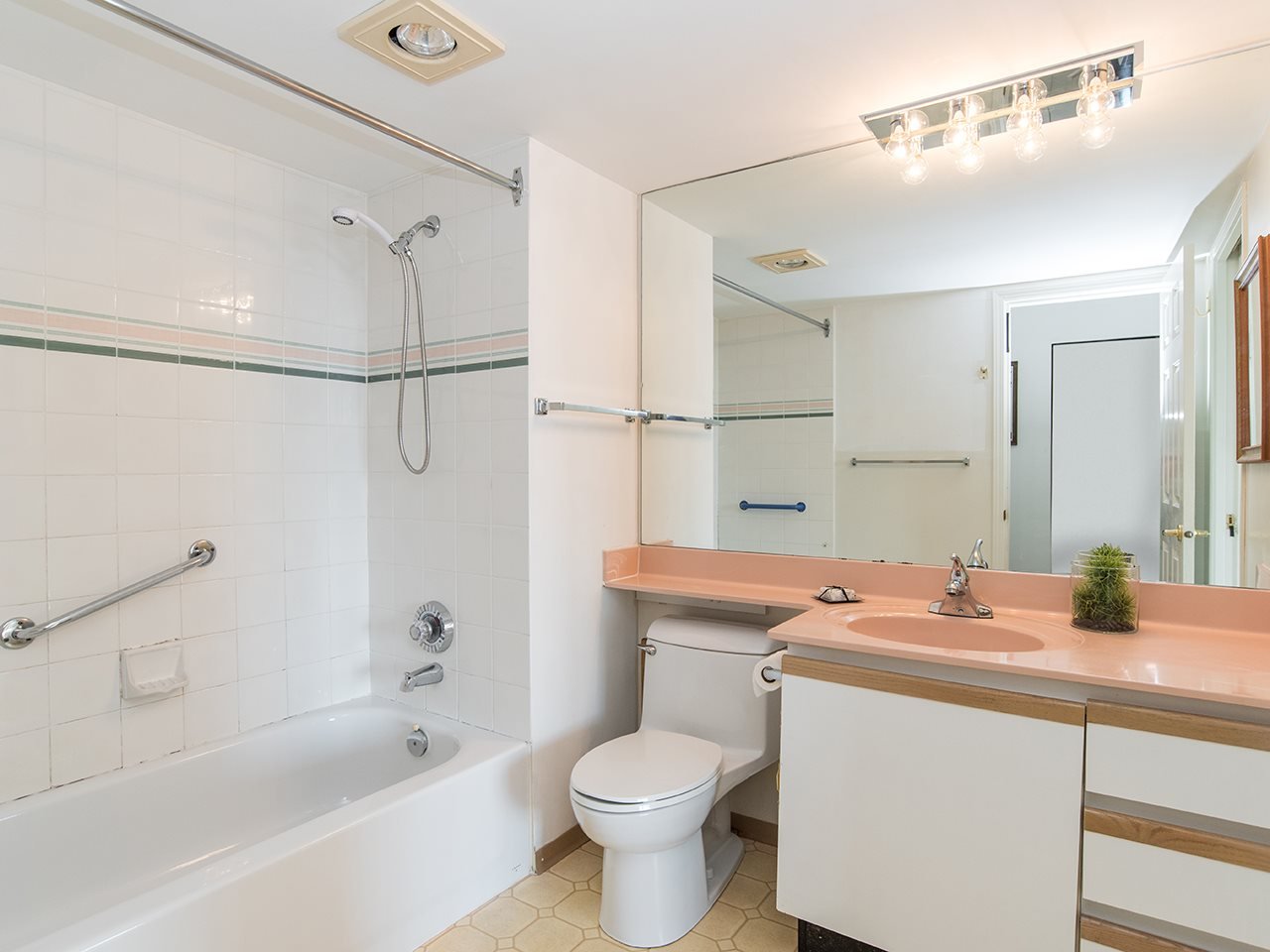 404-11910 80 Ave