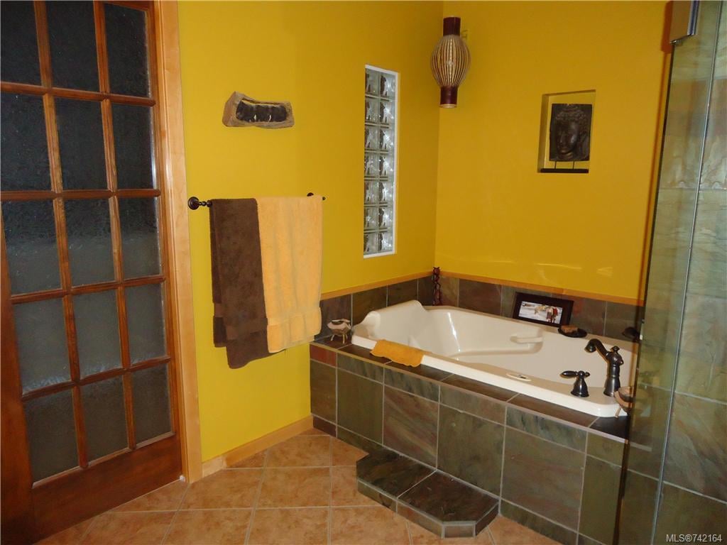 28 Falstaff Pl