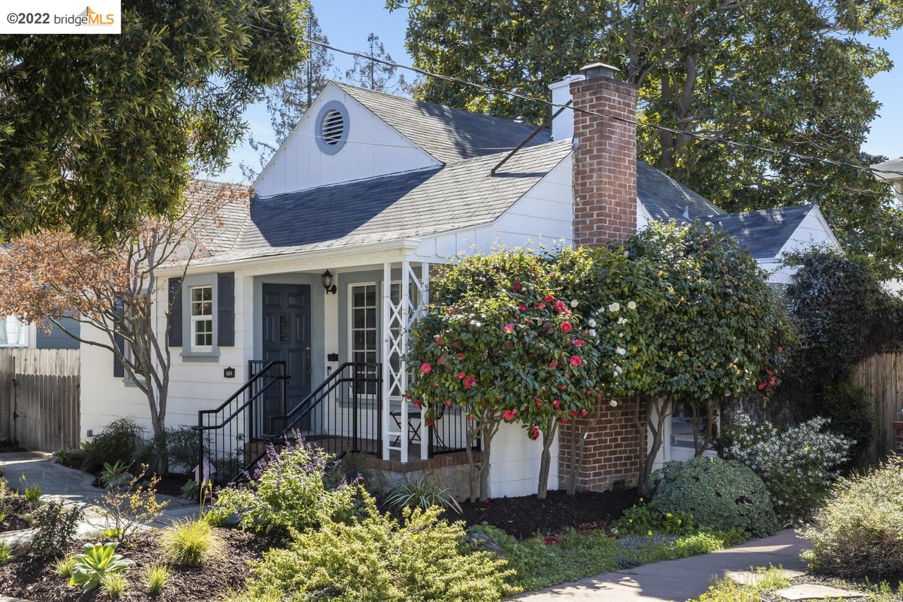 1211 San Jose St