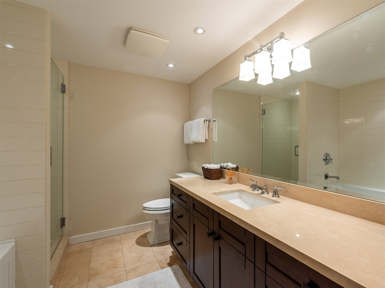 8-4636 Blackcomb Wy