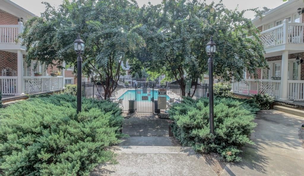 885 Briarcliff Rd #16